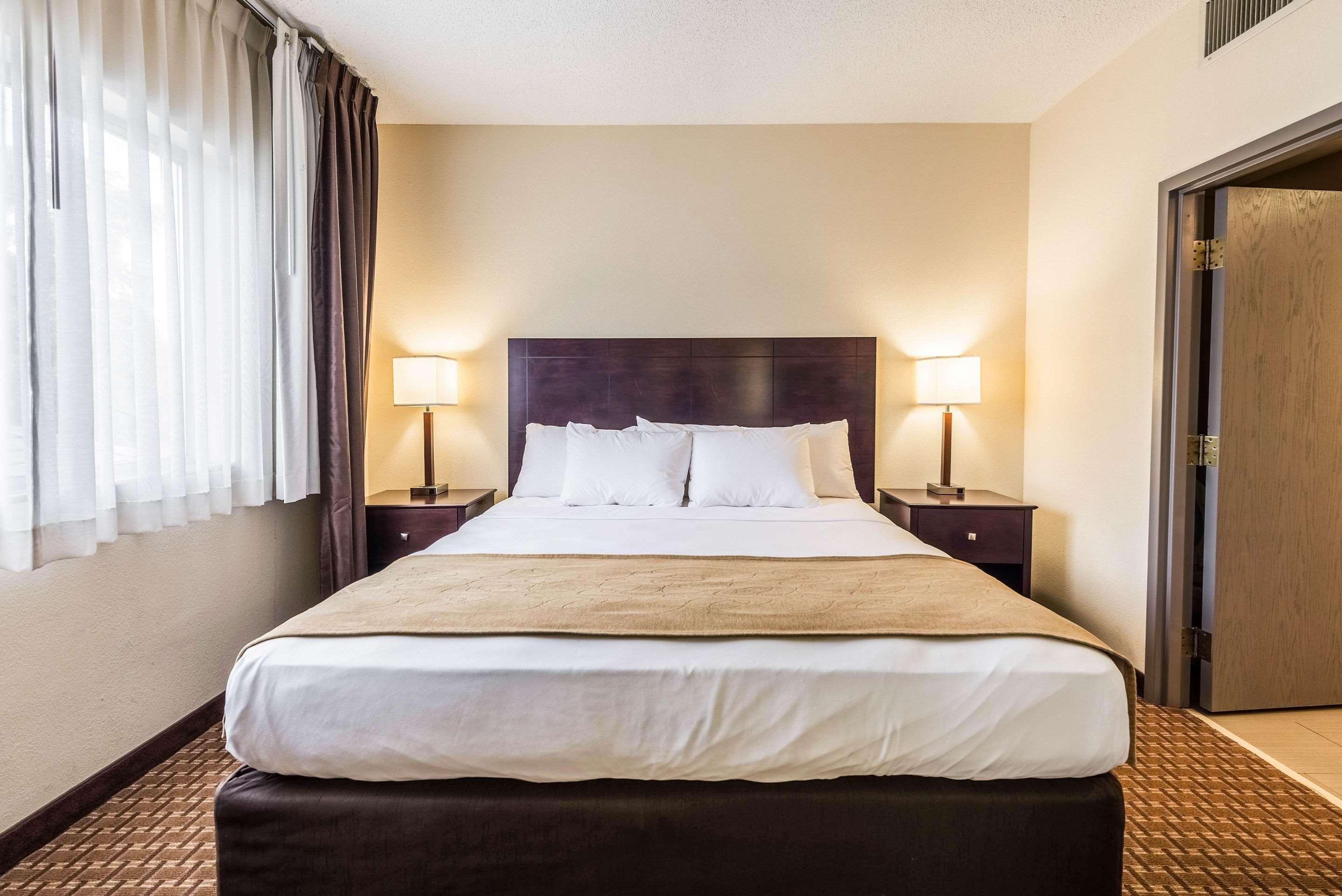 Comfort Suites Marion Buitenkant foto
