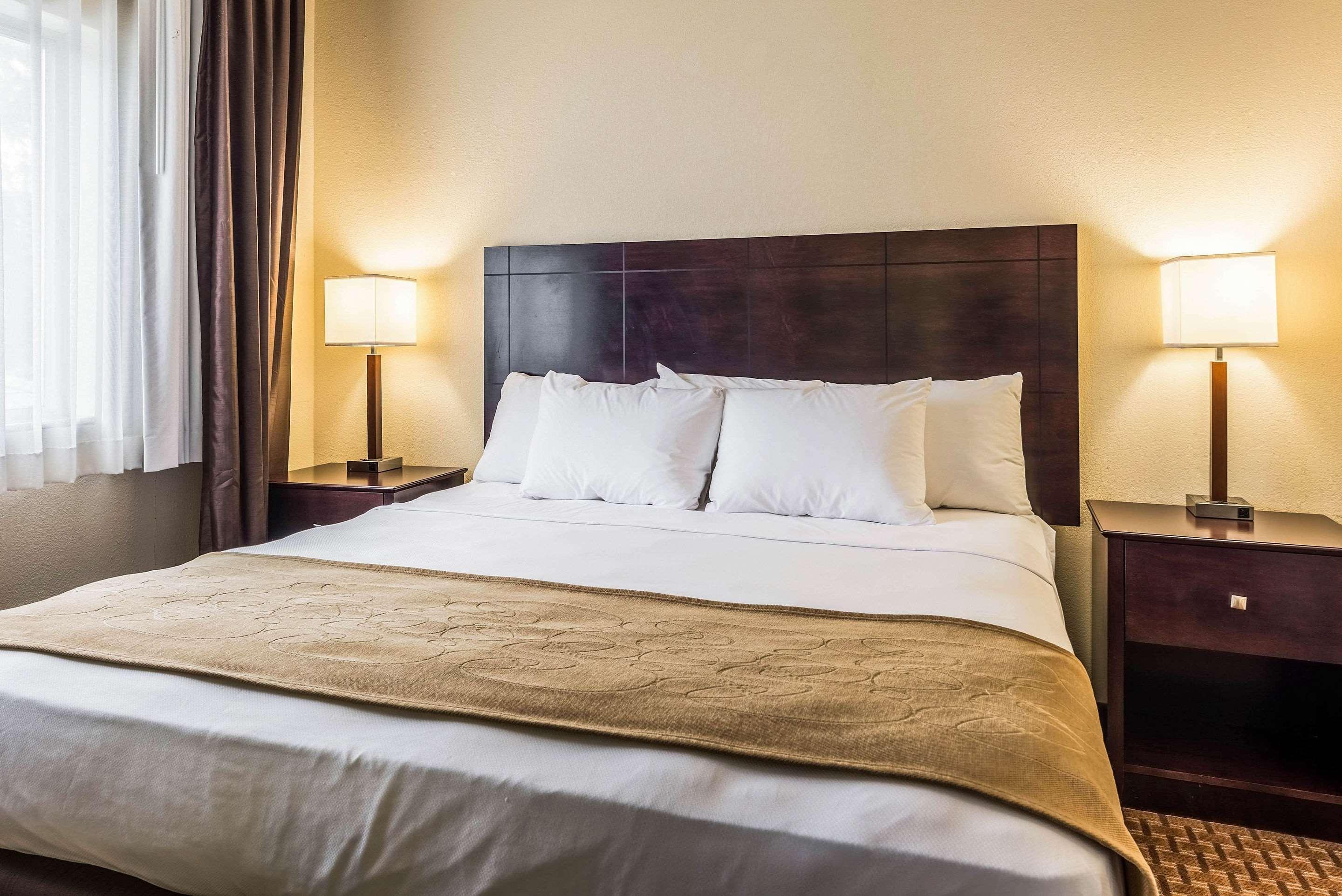 Comfort Suites Marion Buitenkant foto