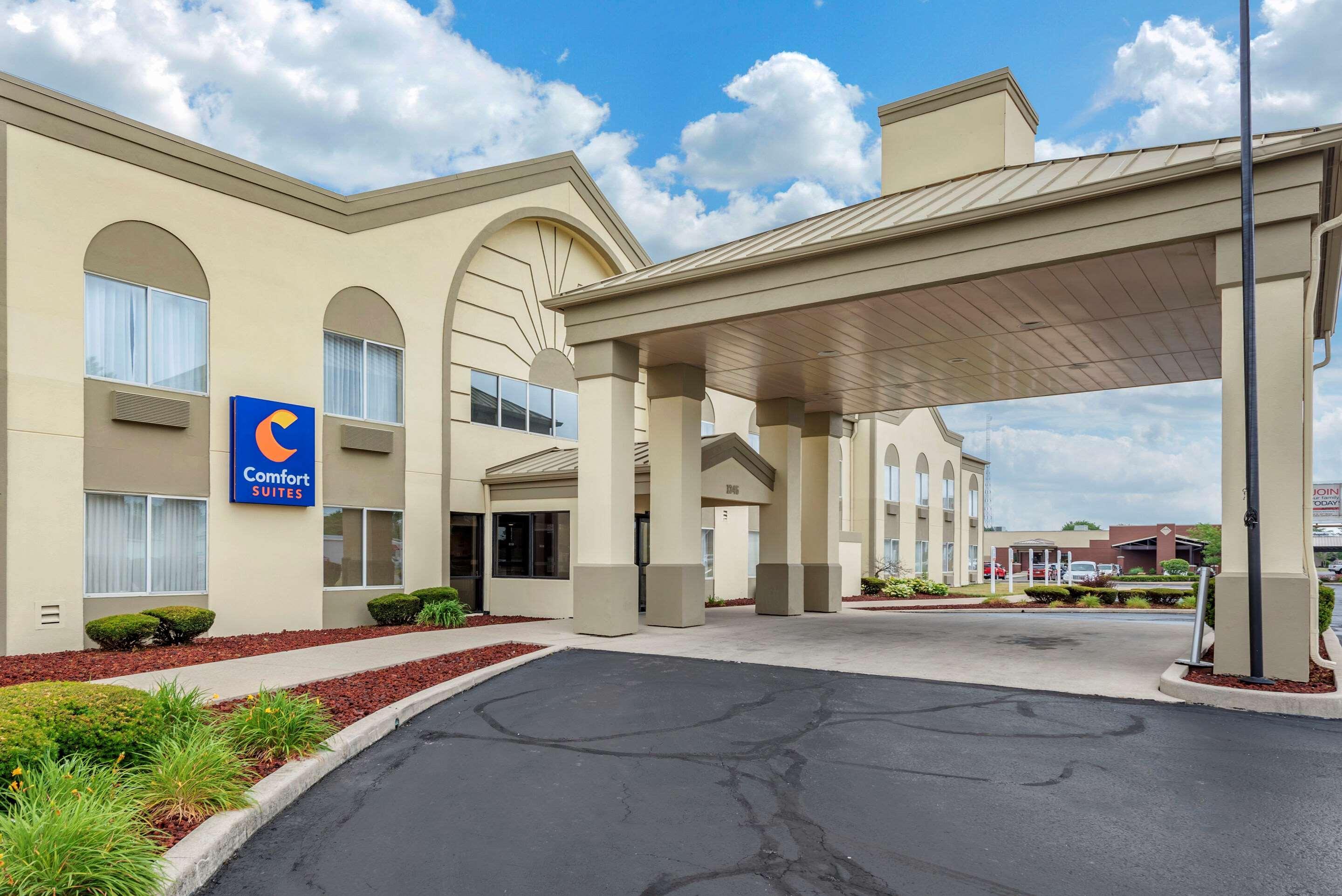 Comfort Suites Marion Buitenkant foto