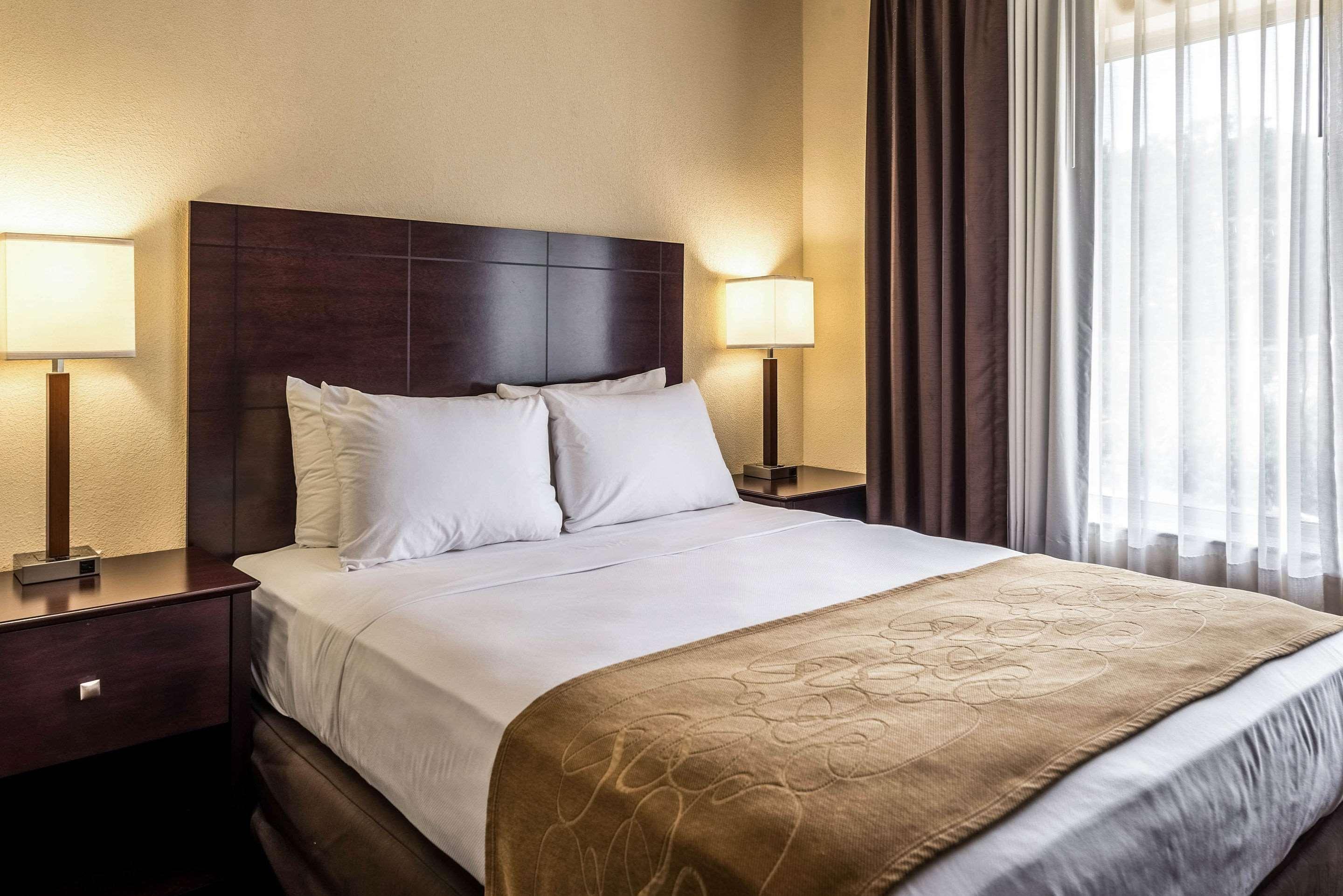 Comfort Suites Marion Buitenkant foto