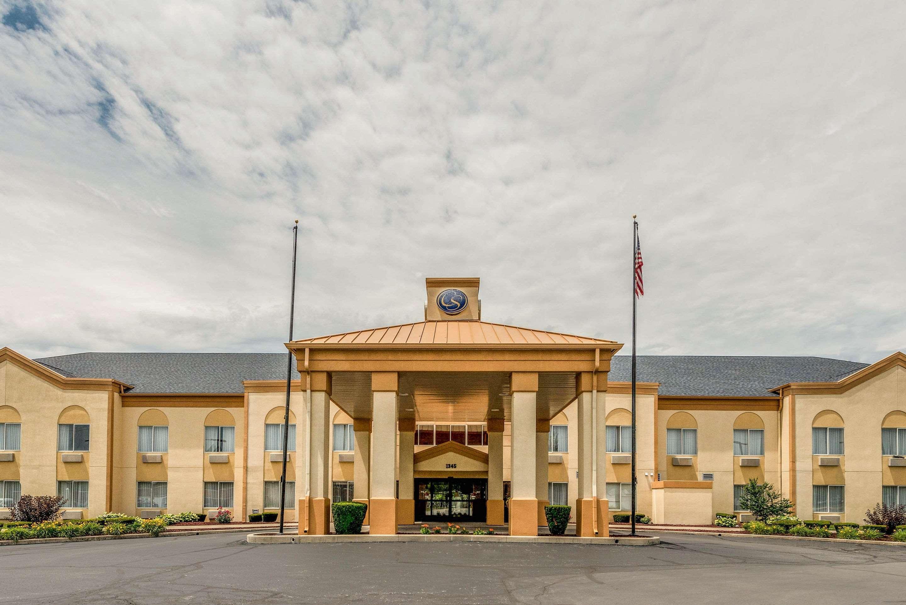 Comfort Suites Marion Buitenkant foto