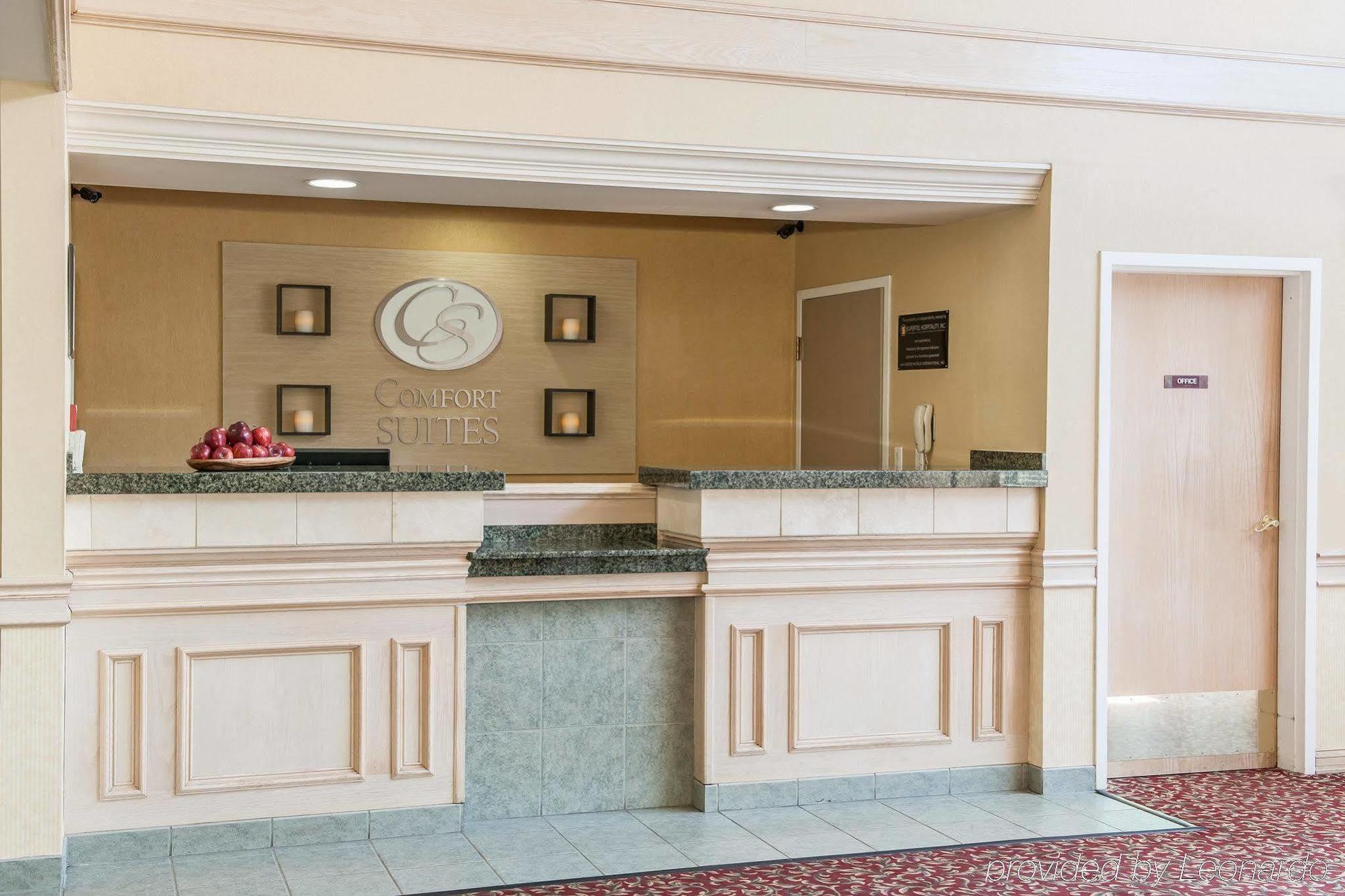 Comfort Suites Marion Buitenkant foto