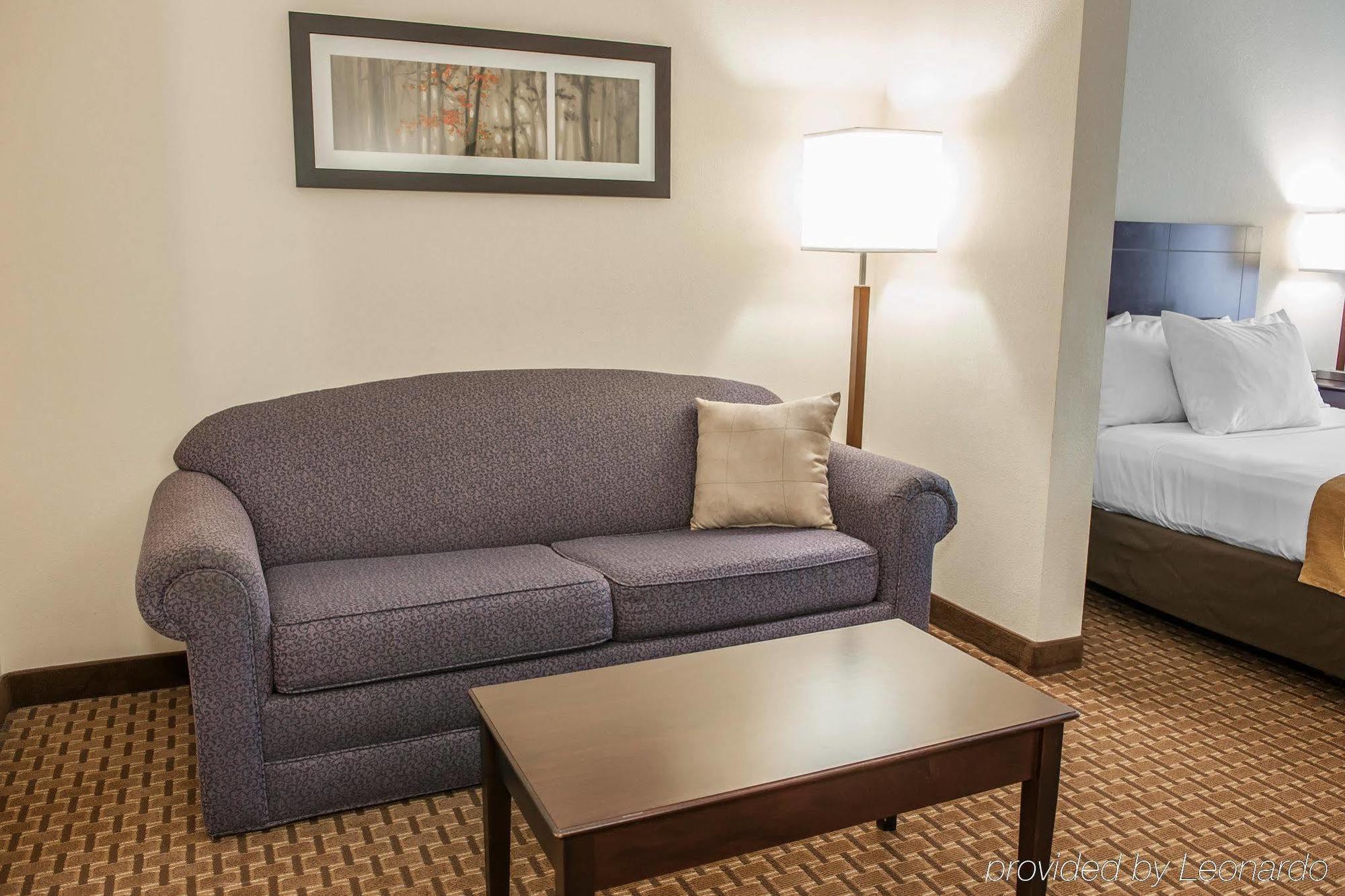 Comfort Suites Marion Buitenkant foto